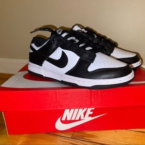 Nike Dunk Low (black and white)